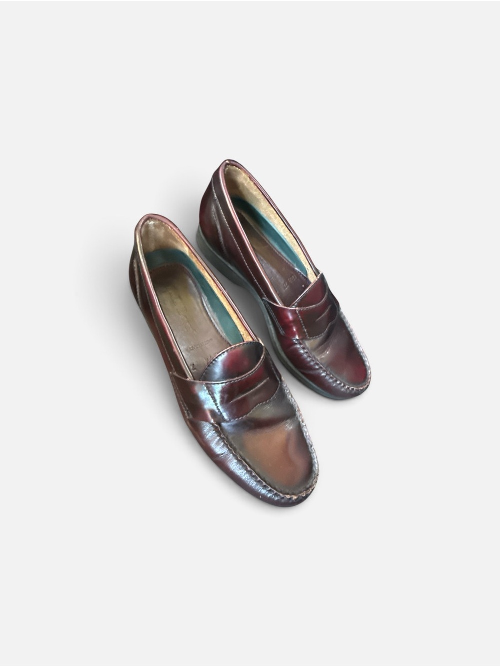LL Bean Women’s Penny Loafers in Burgundy Cordovan Leather 7N